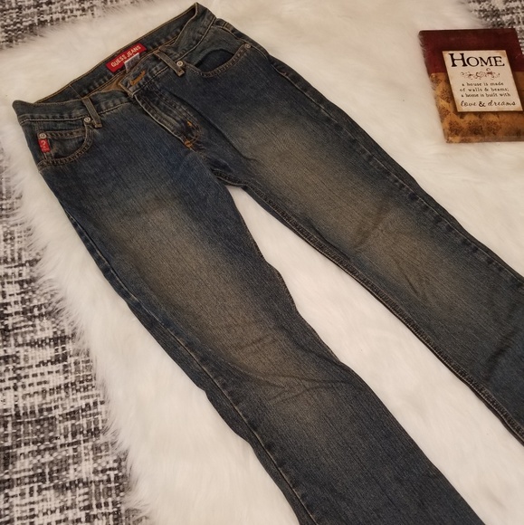 🌻🌺🌻GUESS JEANS WITH LOGO!! - Picture 4 of 6